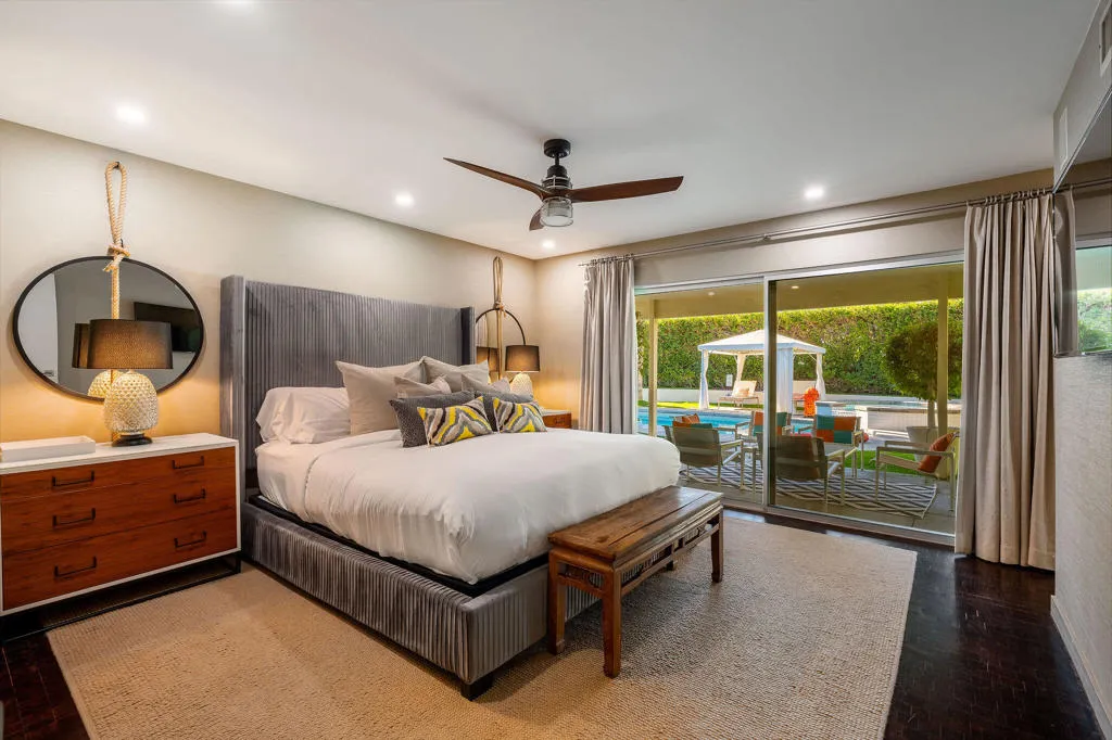 545 N Chiquita Circle, Palm Springs, California 92262 home-pic-17